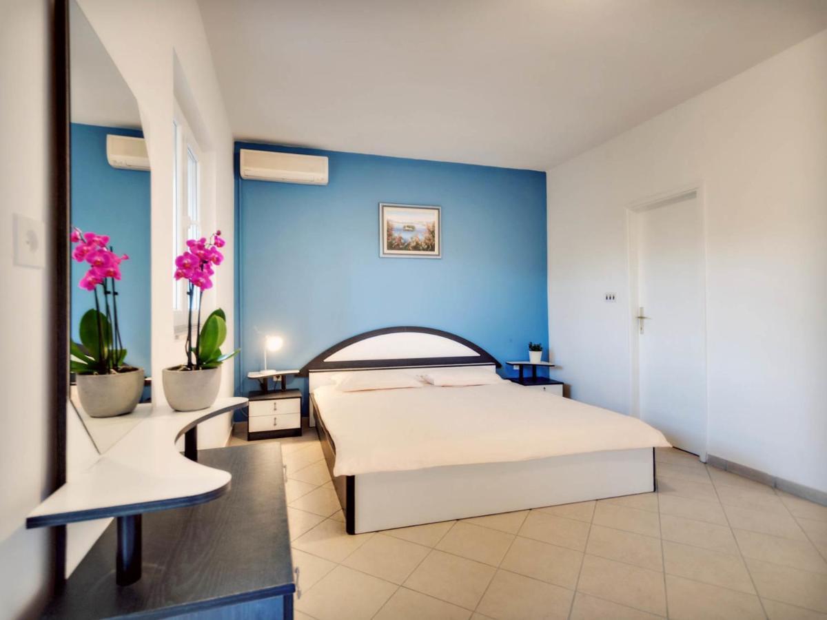 Apartments Zizic Водице Стая снимка